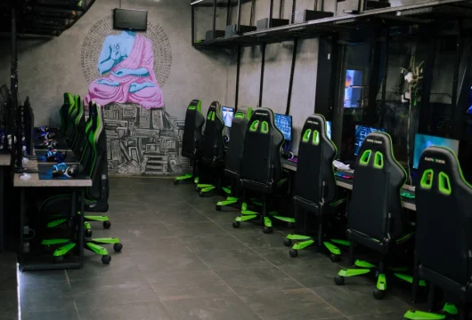 киберспортивный клуб exe.gaming фото 2 - кальян.москва