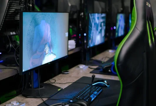 киберспортивный клуб exe.gaming фото 5 - кальян.москва